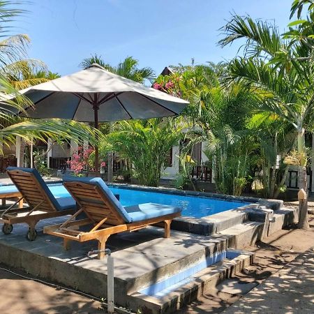 Balengku Dua Apartment Gili Air Exterior photo