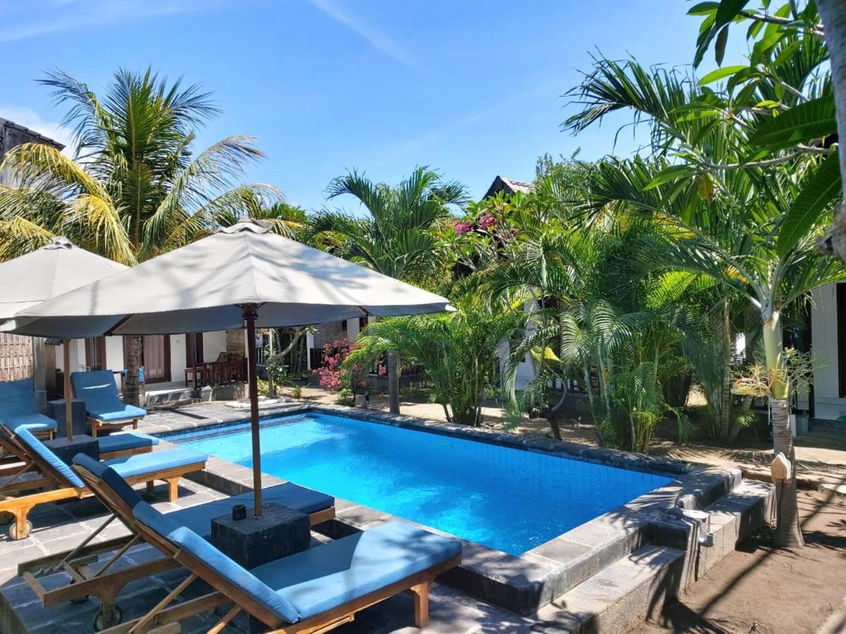 Balengku Dua Apartment Gili Air Exterior photo