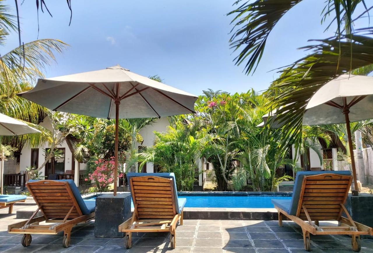 Balengku Dua Apartment Gili Air Exterior photo