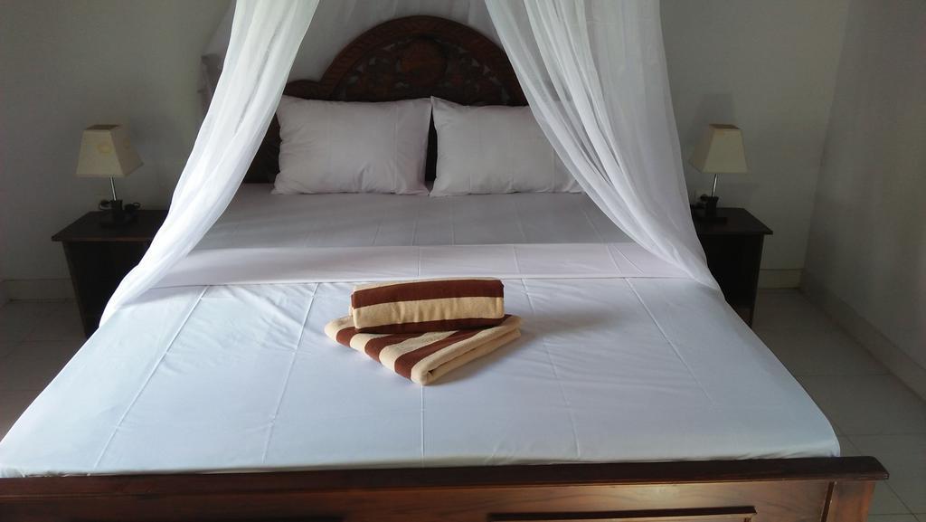 Balengku Dua Apartment Gili Air Exterior photo